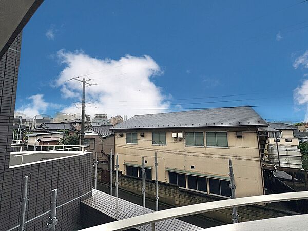 眺望や窓からの景色が良いと、家で過ごす時間も快適です。