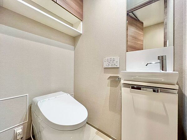 トイレを拡大表示