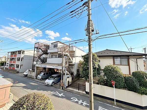 陽当たり・通風・開放感に恵まれた環境です。※CG加工により晴天にしています。