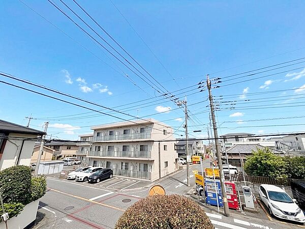 眺望や窓からの景色が良いと、家で過ごす時間も快適です。※CG加工により晴天にしています。