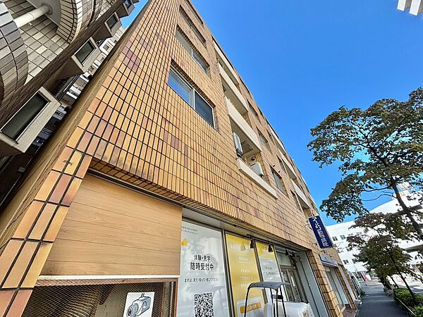 忙しく過ぎゆく日常を置き去るほど、ゆったりした時間が流れる住環境。