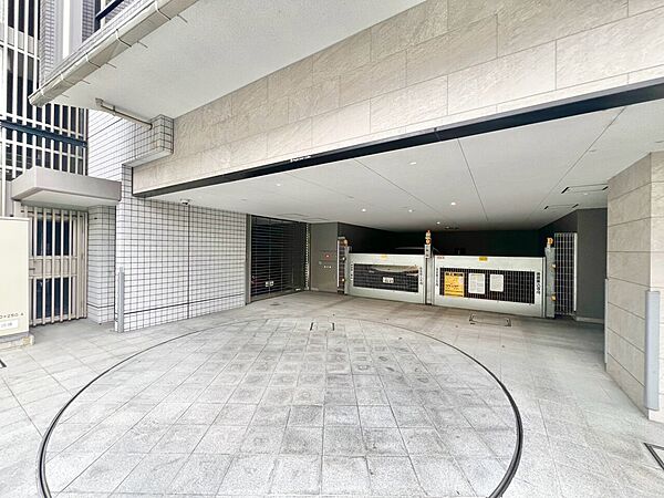 駐車スペースが嬉しいですね。※空き状況は都度ご確認下さい。