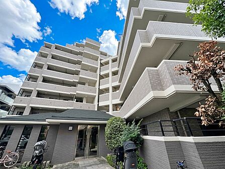 忙しく過ぎゆく日常を置き去るほど、ゆったりした時間が流れる住環境。※CG加工により晴天にしています。