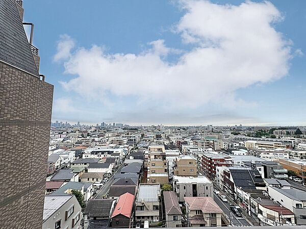 眺望や窓からの景色が良いと、家で過ごす時間も快適です。