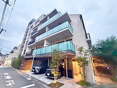 外観:飽きのこないシンプルモダンな外観です。 外観:飽きのこないシンプルモダンな外観です。