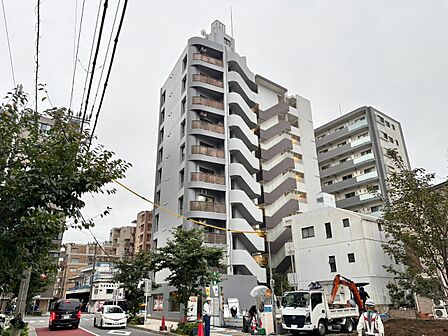 飽きのこないシンプルモダンな外観です。