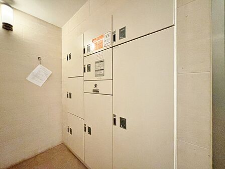 到着時間を気にしたり、再配達の連絡をする手間がかかりません。