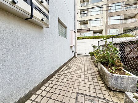 館内は静寂な中が保たれており、管理が行き届いている印象を受けました。