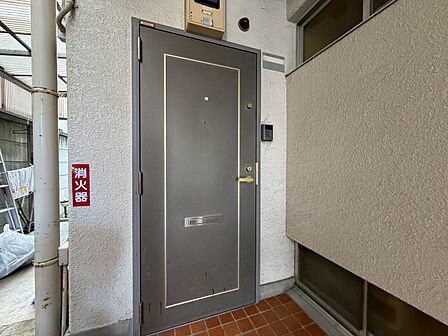 清潔感のある落ち着いた雰囲気の玄関です。