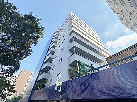 忙しく過ぎゆく日常を置き去るほど、ゆったりした時間が流れる住環境。