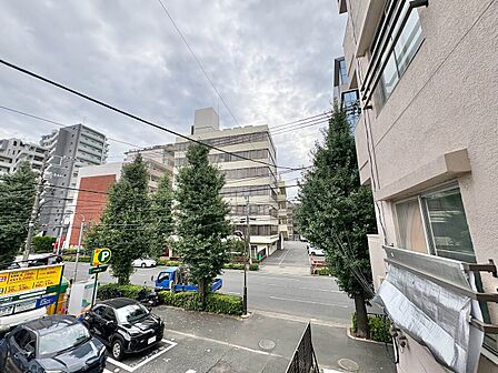 眺望や窓からの景色が良いと、家で過ごす時間も快適です。
