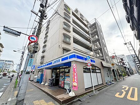 飽きのこないシンプルモダンな外観です。
