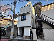 千歳船橋駅より徒歩6分 新築 3階建の賃貸物件