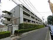 下北沢駅より徒歩1分 3階 築25年10ヶ月の賃貸物件