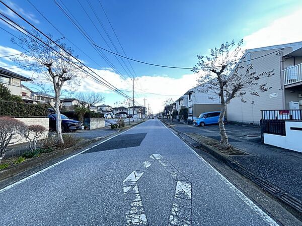 お買い物施設まで徒歩5分圏内と生活に便利な立地です！