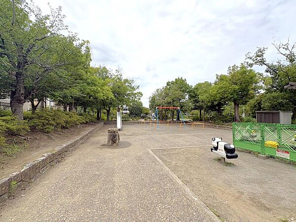おゆみ野しのぼり公園／徒歩約2分／約160ｍ