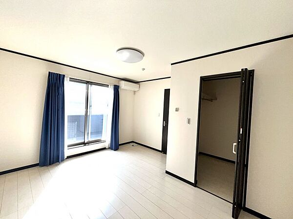 2面採光で窓から光が照らし、室内を明るくしてくれます。さわやかな気持ちでお過ごしいただけます！