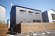 宇都宮駅よりバス24分 徒歩8分 築9年3ヶ月 2階建の賃貸物件