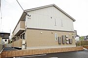 平石中央小学校前駅より徒歩35分 1階 築9年1ヶ月の賃貸物件