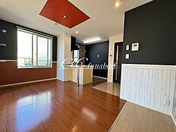 パインクレスト竹内II 1階1LDKのリビング/ダイニング