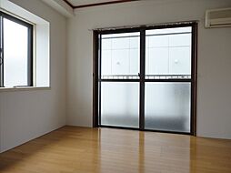 JR総武線 新小岩駅 徒歩7分の賃貸マンション 1階1DKのリビング/ダイニング