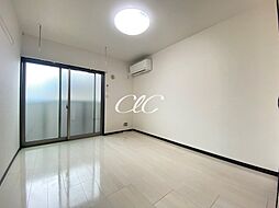 アーカスK　VI 2階1Kのリビング/ダイニング