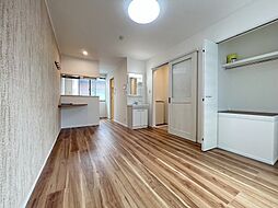 パインヒル12 2階ワンルームのリビング/ダイニング