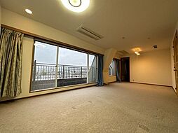 グランドコート A502 5階4LDKのリビング/ダイニング