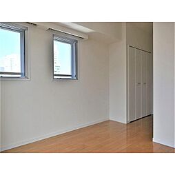 東京メトロ日比谷線 茅場町駅 徒歩5分の賃貸マンション 9階1LDKのリビング/ダイニング