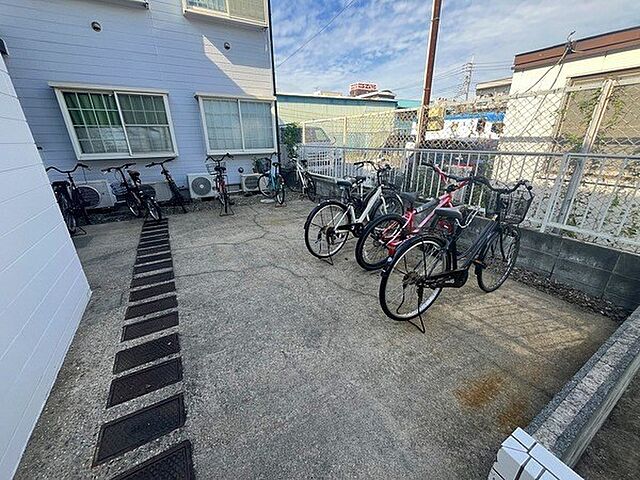 その他