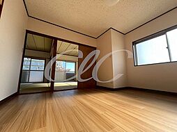 東京メトロ千代田線 北綾瀬駅 徒歩12分の賃貸マンション 3階2DKのリビング/ダイニング