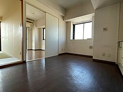 グランドオーク 4階2DKのリビング/ダイニング