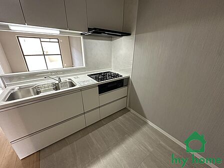 三ツ口コンロでたくさんの料理を同時に作る事が出来ます