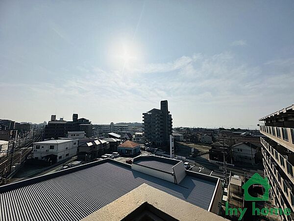 バルコニーからの眺望。開放感があります。