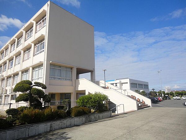 稲美町立天満東小学校(900m)