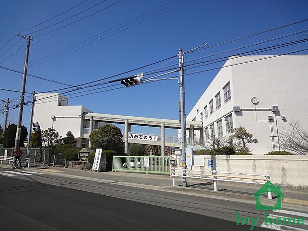 明石市立錦城中学校(550m)、