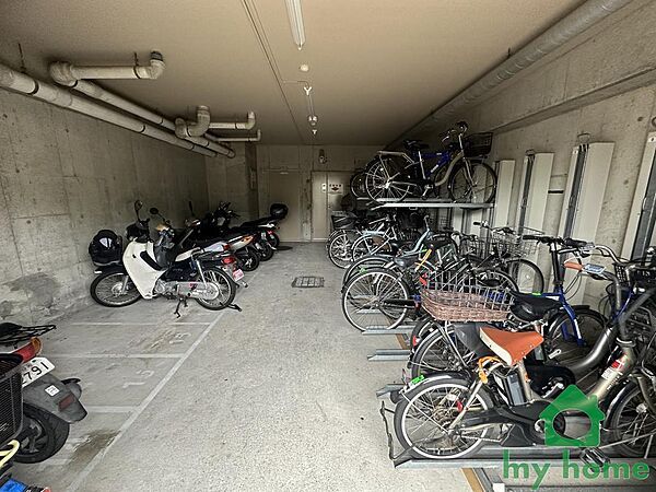 駐輪場