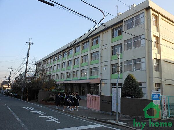 明石市立高丘中学校(1000m)