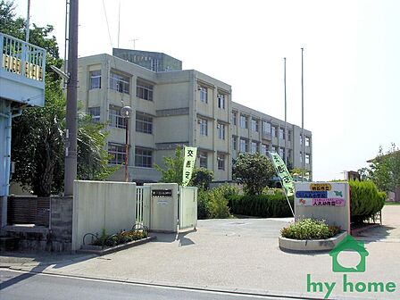 明石市立人丸小学校(210m)