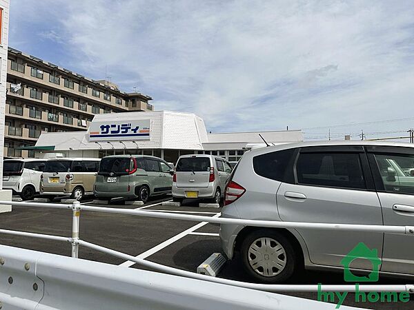 サンディ魚住店(500m)