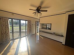 境百々 3SLDKのリビング/ダイニング