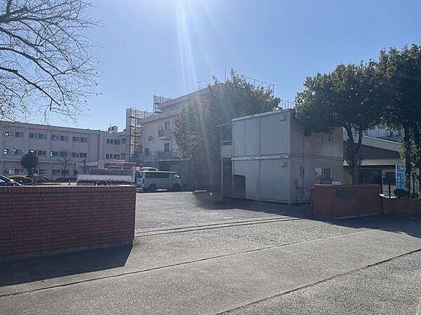 前橋市立山王小学校 700m