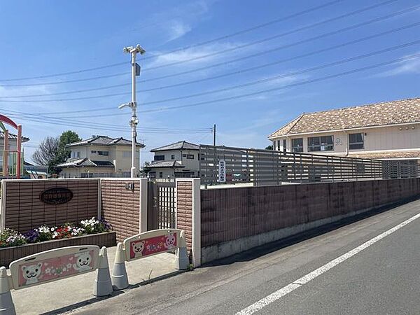間野谷保育園 360m