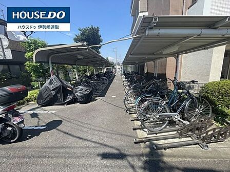 駐輪場
