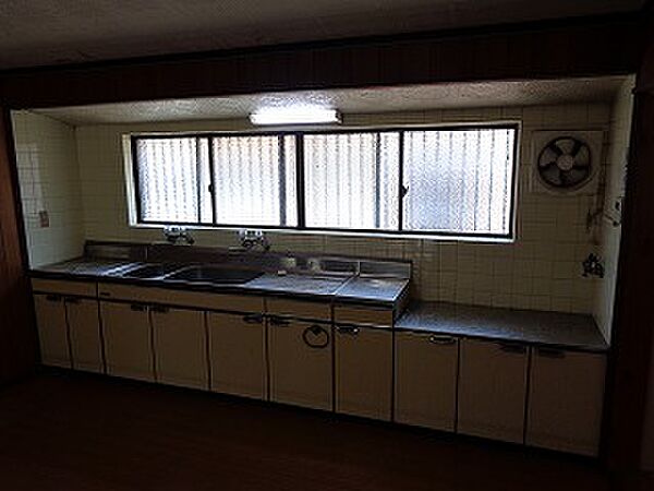 キッチンを拡大表示
