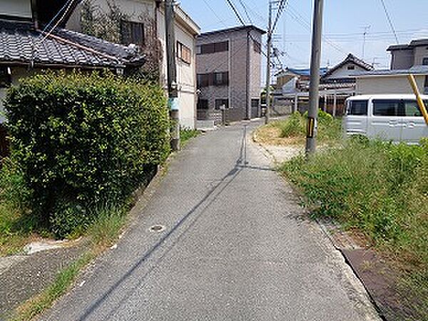 前面道路　公道　幅員３ｍ