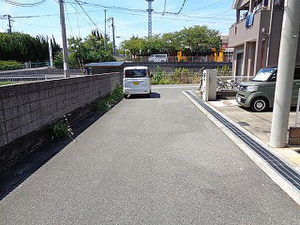前面道路　幅員約５ｍ