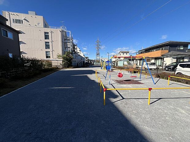 中野上町清水川公園・・・約120ｍ