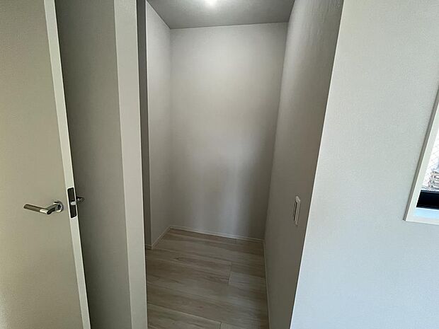 2階洋室約8.5帖WIC