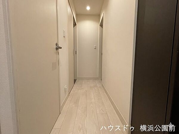1階トイレ・浴室・居室を最短距離で結んでいるため、生活動線が非常にスムーズです。積水ハウス施工ならではの、合理性と住み心地を両立した設計が魅力です。